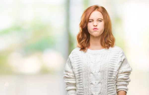 Giovane Bella Donna Sfondo Isolato Indossando Maglione Invernale Sbuffare Guance — Foto Stock