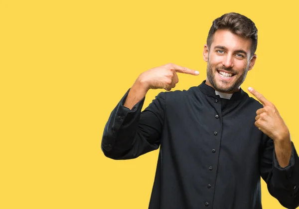 Young Catholic Christian Priest Man Isolated Background Smiling Confident Showing — Stock Photo, Image