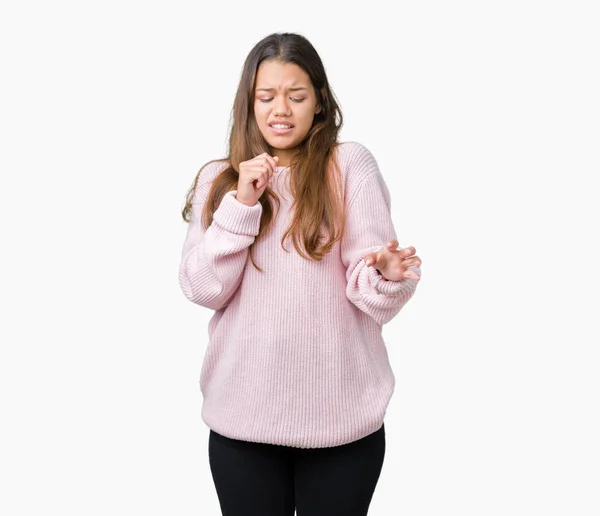 Jonge Mooie Brunette Vrouw Roze Winter Trui Dragen Geïsoleerde Achtergrond — Stockfoto