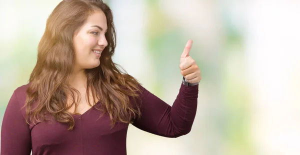 Hermosa Atractiva Mujer Joven Tamaño Grande Con Vestido Sobre Fondo —  Fotos de Stock