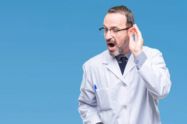 Hombre Profesional Mediana Edad Con Abrigo Blanco Sobre Fondo Aislado — Foto de Stock