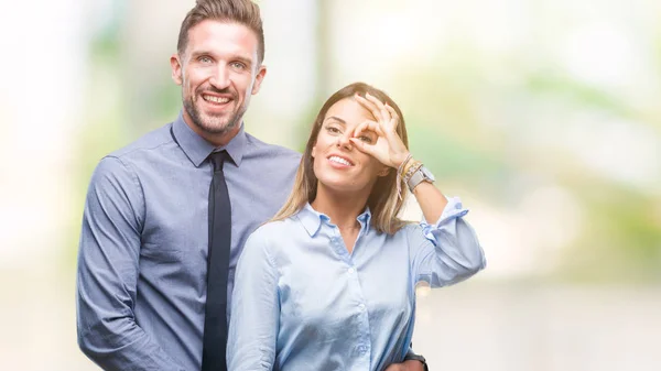 Jonge Werknemers Business Paar Geïsoleerde Achtergrond Doen Gebaar Met Hand — Stockfoto