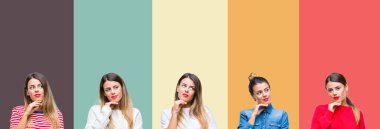 Kolaj çene düşünme hakkında soru, dalgın ifade üzerine el ile renkli vintage izole arka plan üzerinde genç güzel kadın. Düşünceli yüzüyle gülümsüyor. Şüphe kavramı.