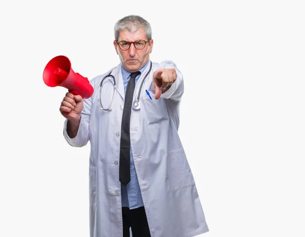 Handsome Senior Doctor Man Yelling Megaphone Isolated Background Pointing Finger — Stock Photo, Image