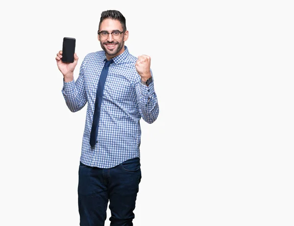 Young Business Man Showing Smartphone Screen Isolated Background Screaming Proud — Stock Photo, Image