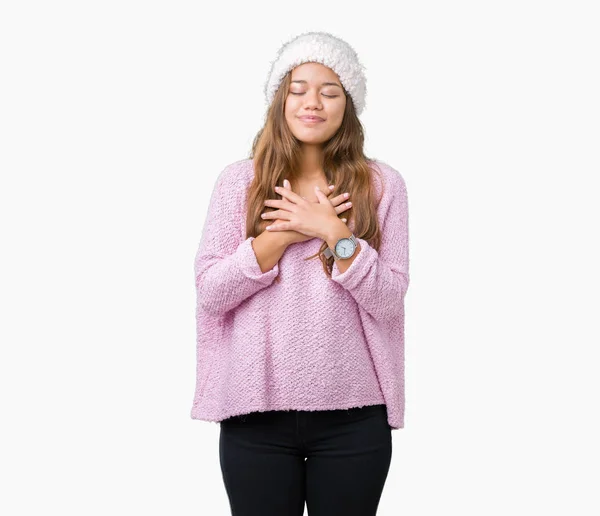 Joven Mujer Morena Hermosa Con Suéter Sombrero Invierno Sobre Fondo — Foto de Stock