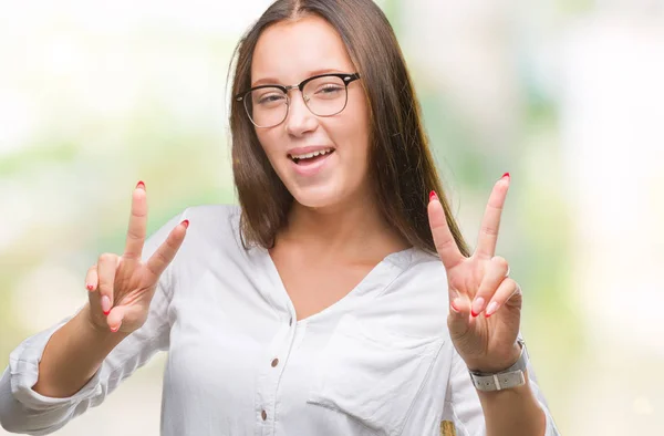 Mujer Negocios Hermosa Caucásica Joven Con Gafas Sobre Fondo Aislado — Foto de Stock