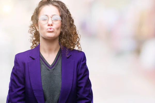 Jeune Étudiante Brune Portant Uniforme École Des Lunettes Sur Fond — Photo