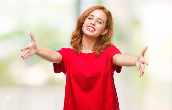 Mooie Jongedame Geïsoleerde Achtergrond Kijken Naar Camera Glimlachen Met Open — Stockfoto