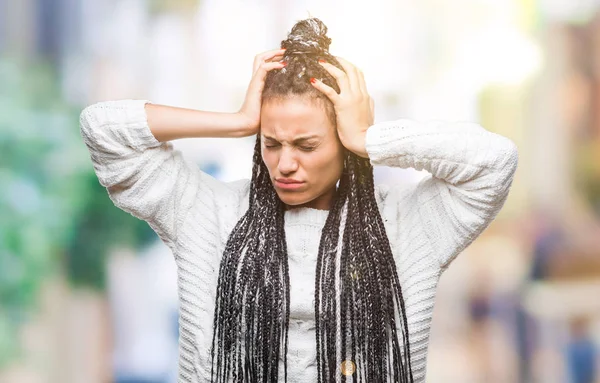 Νέος Braided Μαλλιών Αφρικανικές Αμερικανικές Κοπέλα Φορώντας Πουλόβερ Πέρα Από — Φωτογραφία Αρχείου