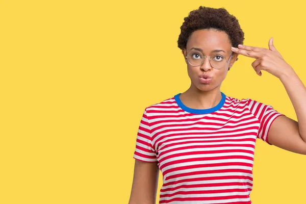 Bella Giovane Donna Afroamericana Con Gli Occhiali Sfondo Isolato Che — Foto Stock