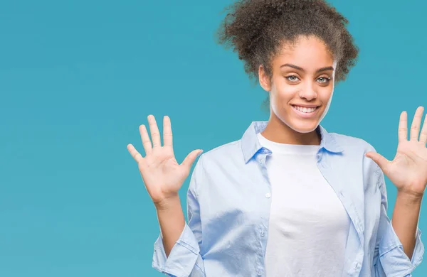 Jovem Afro Americana Sobre Fundo Isolado Mostrando Apontando Para Cima — Fotografia de Stock