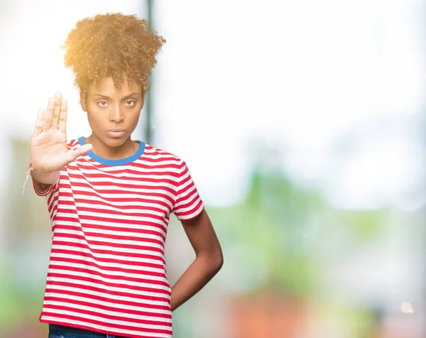 Belle Jeune Femme Afro Américaine Sur Fond Isolé Faisant Arrêter — Photo