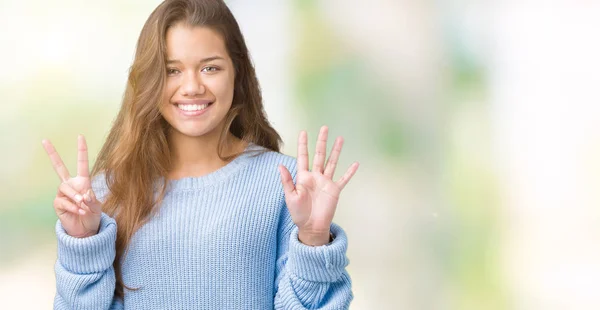 Joven Hermosa Morena Vistiendo Suéter Azul Invierno Sobre Fondo Aislado —  Fotos de Stock