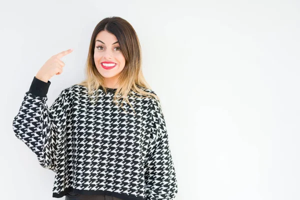 Young Woman Wearing Casual Sweater Isolated Background Smiling Pointing Head — Stock Photo, Image