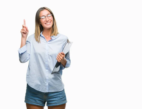 Jonge Mooie Inspecteur Zakenvrouw Geïsoleerde Achtergrond Verrast Met Een Idee — Stockfoto