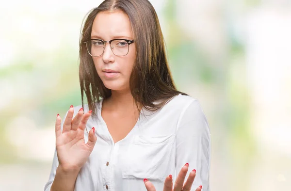 Unga Kaukasiska Vacker Affärskvinna Glasögon Över Isolerade Bakgrund Äcklade Uttryck — Stockfoto