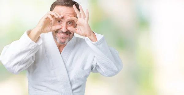 Schöner Älterer Mann Mittleren Alters Der Kimono Uniform Über Isoliertem — Stockfoto