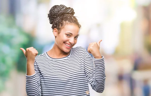 Junge Geflochtene Haare Afrikanisch Amerikanische Mädchen Trägt Pullover Über Isoliertem — Stockfoto