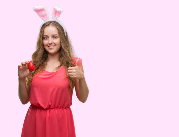 Jonge Blonde Vrouw Dragen Easter Bunny Oren Blij Met Grote — Stockfoto