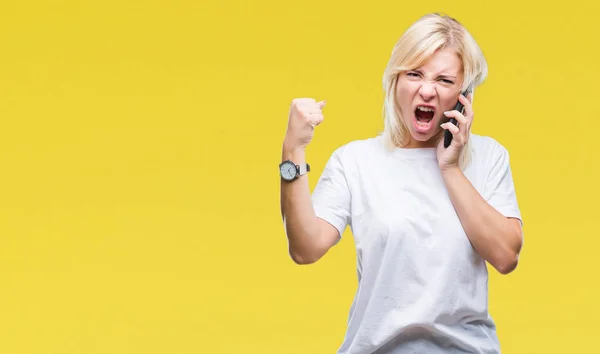 Junge Schöne Blonde Frau Telefoniert Und Spricht Auf Dem Smartphone — Stockfoto