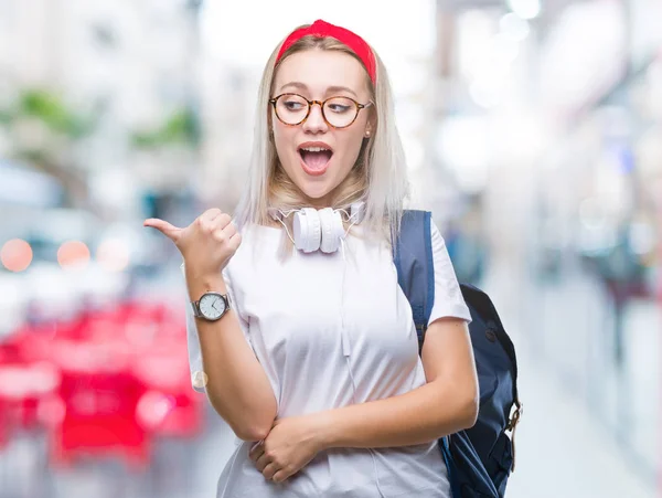 Jonge Blonde Student Vrouw Het Dragen Van Bril Rugzak Geïsoleerde — Stockfoto