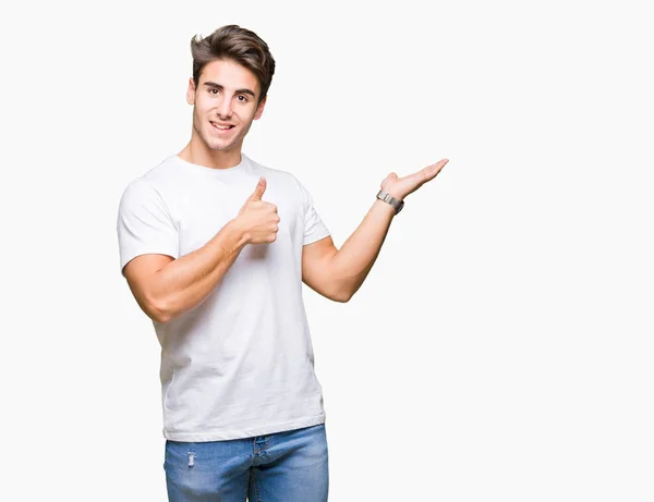 Jovem Bonito Homem Vestindo Branco Shirt Sobre Isolado Fundo Mostrando — Fotografia de Stock