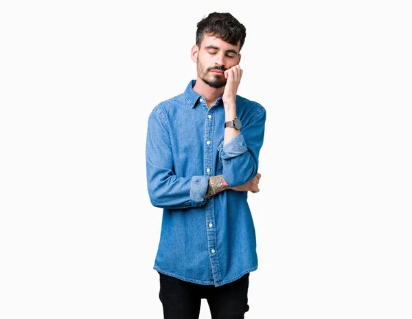 Joven Hombre Guapo Sobre Fondo Aislado Pensando Que Cansado Aburrido — Foto de Stock