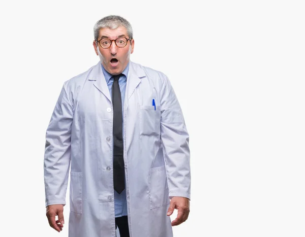 Bello Dottore Anziano Scienziato Professionista Che Indossa Cappotto Bianco Sfondo — Foto Stock