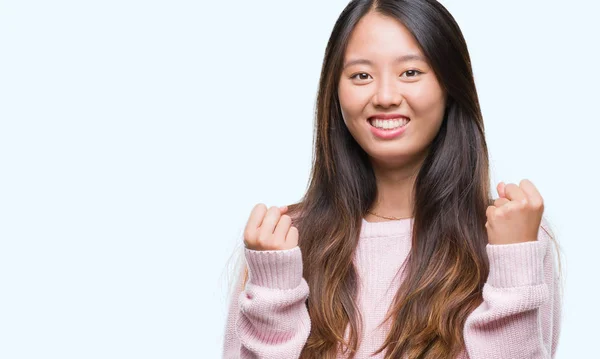 Fiatal Ázsiai Felett Elszigetelt Háttér Nagyon Boldog Izgatott Ezzel Győztes — Stock Fotó