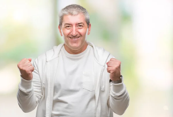 Knappe Senior Man Sport Kleding Dragen Geïsoleerde Achtergrond Erg Blij — Stockfoto