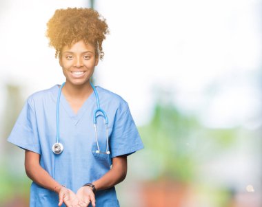 Genç Afro-Amerikan doktor kadın izole alma veya jest vererek birlikte el avuç içi ile gülen arka plan. Ayrı tutma ve koruma