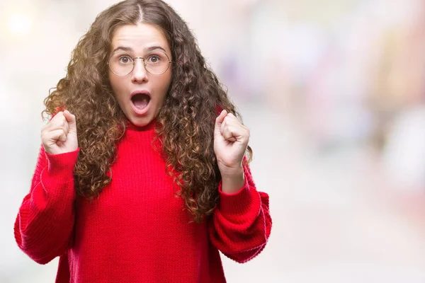 Bella Bruna Capelli Ricci Ragazza Indossa Occhiali Maglione Invernale Sfondo — Foto Stock