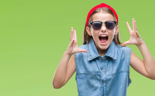 Joven Chica Hermosa Con Gafas Sol Sobre Fondo Aislado Loco —  Fotos de Stock