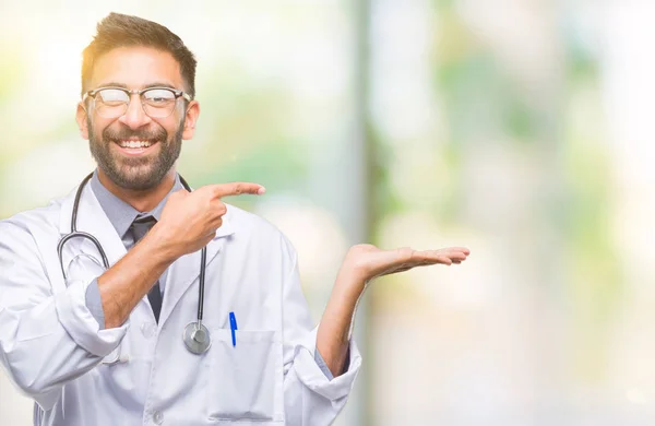 Adult Hispanic Doctor Man Isolated Background Amazed Smiling Camera While — Stock Photo, Image