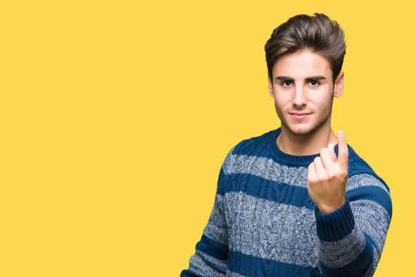 Joven Hombre Guapo Sobre Fondo Aislado Beckoning Ven Aquí Gesto — Foto de Stock