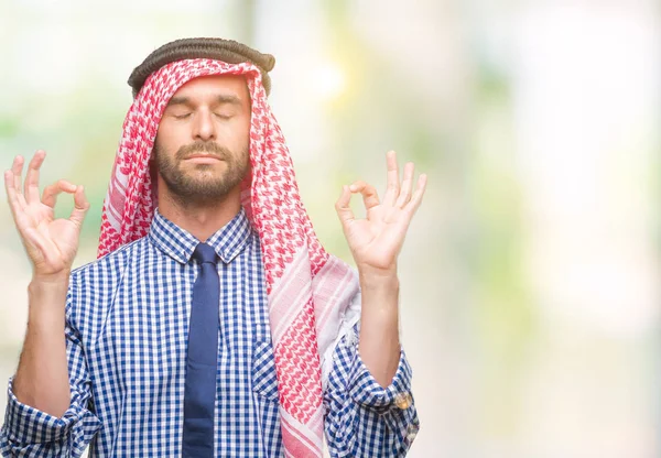Young Handsome Arabian Business Man Wearing Keffiyeh Isolated Background Relax — Stock Photo, Image