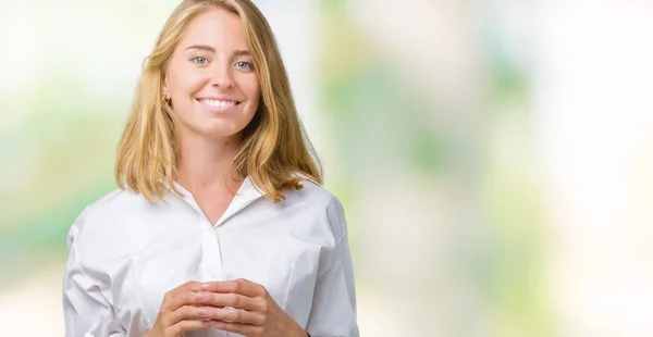 Mooie Jonge Zakenvrouw Geïsoleerde Achtergrond Handen Samen Vingers Gekruist Glimlachen — Stockfoto