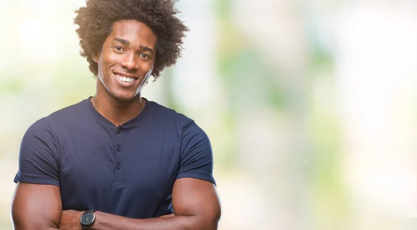 Afro Amerikansk Man Över Isolerade Bakgrund Glada Ansikte Ler Med — Stockfoto