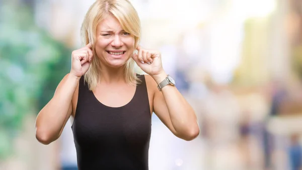 Joven Hermosa Rubia Atractiva Mujer Con Vestido Elegante Sobre Fondo —  Fotos de Stock