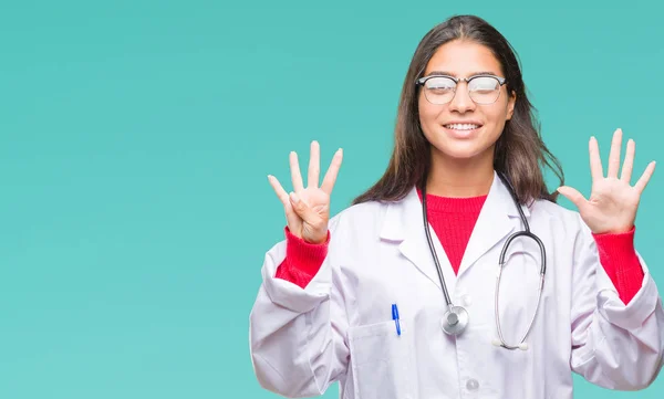 Jeune Femme Médecin Arabe Sur Fond Isolé Montrant Pointant Vers — Photo
