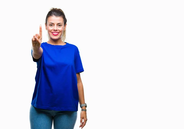 Giovane Bella Donna Indossa Casual Shirt Blu Sfondo Isolato Mostrando — Foto Stock