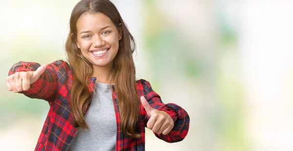 Giovane Bella Donna Bruna Che Indossa Una Giacca Sfondo Isolato — Foto Stock