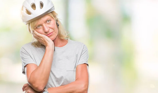 Femme Cycliste Caucasienne Âge Moyen Portant Casque Sécurité Sur Fond — Photo