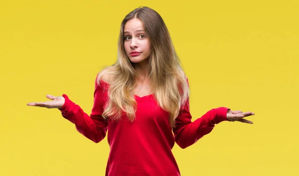 Ung Vacker Blond Kvinna Klädd Röd Tröja Över Isolerade Bakgrund — Stockfoto