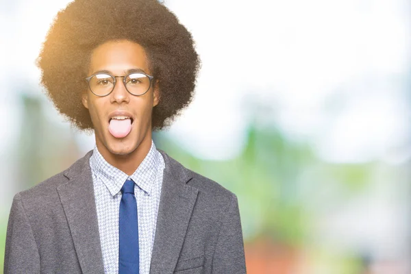 Joven Hombre Negocios Afroamericano Con Pelo Afro Usando Gafas Que —  Fotos de Stock