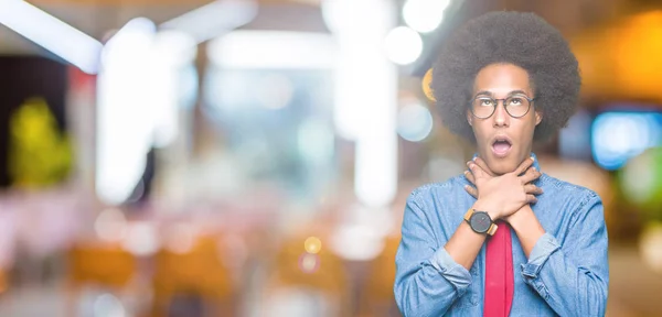 Jovem Homem Negócios Afro Americano Com Cabelo Afro Vestindo Óculos — Fotografia de Stock