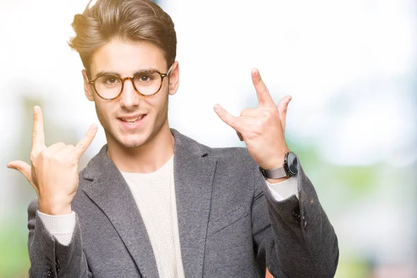 Joven Hombre Negocios Con Gafas Sobre Fondo Aislado Gritando Con — Foto de Stock