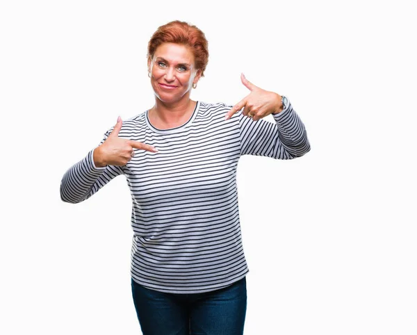 Atrractive Senior Caucasian Redhead Woman Isolated Background Looking Confident Smile — Stock Photo, Image