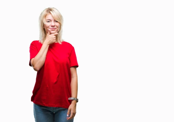 Jovem Mulher Loira Bonita Vestindo Camiseta Vermelha Sobre Fundo Isolado — Fotografia de Stock